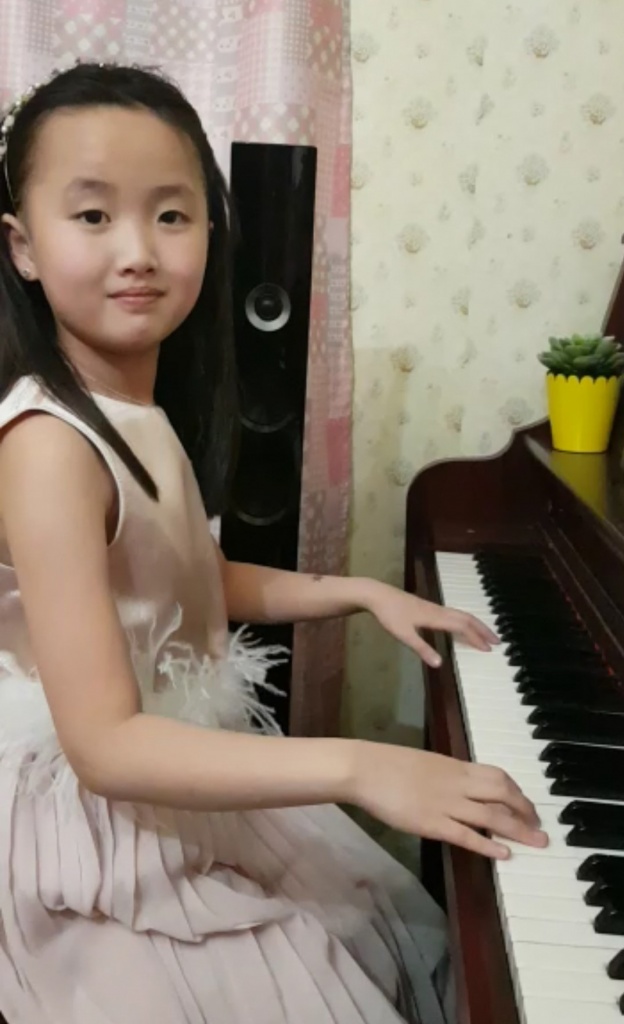 Screenshot_20201118_115148_com.huawei.himovie.overseas (2).jpg